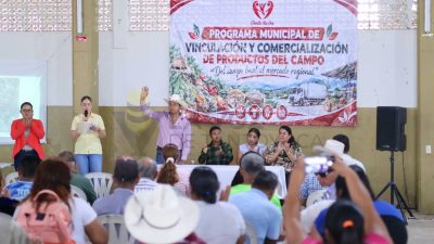 Gobierno de Chontla impulsa nuevas oportunidades de comercialización para los productos del campo