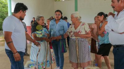 Gobierno de Citlaltépetl beneficia a familias con la primera etapa de entrega de aparatos funcionales
