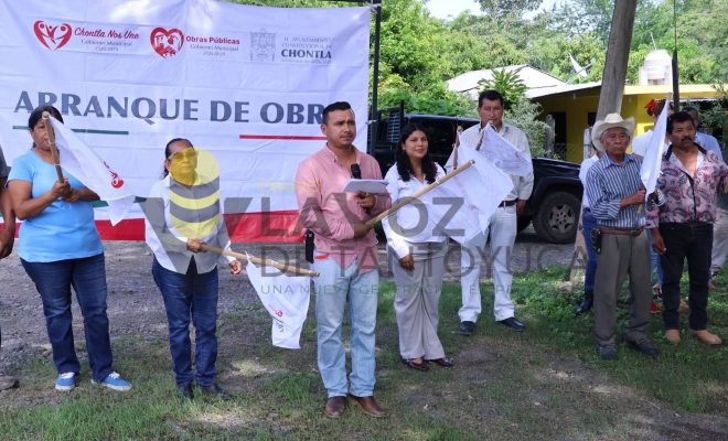 Gobierno de Chontla inicia obra de pavimentación hidráulica en Santa Valeria
