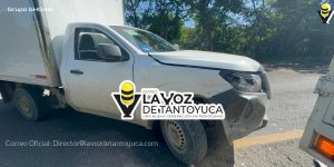 Choque de camionetas deja cuantiosos daños materiales 