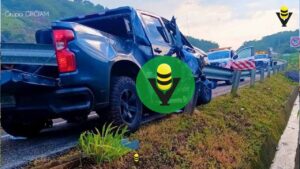 Mueren dos tras chocar contra un muro de contención en Chiapas 