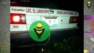 Taxista termina fuera de un camino vecinal