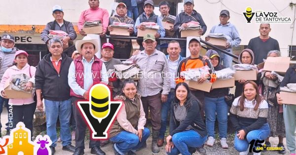 Alcalde Obed Melgoza entrega uniformes de vialidad y limpia pública