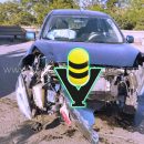 Fémina resulta lesionada tras chocar contra un muro de contención