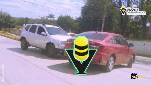 Conductor hace cierre de circulación y provoca accidente vial