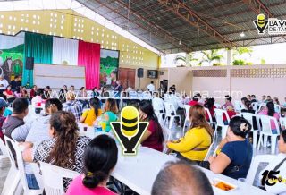 Alcalde Obed Melgoza se reúne con comerciantes para fortalecer el desarrollo económico en el municipio