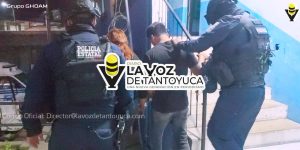 Detienen a pareja por agredir a una persona