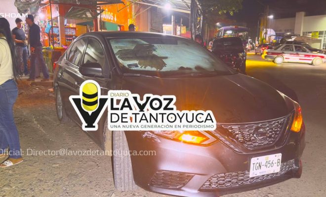 Operador de autobús provoca percance vial