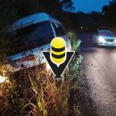 Percance de una combi dejó unidad fuera de la carretera México - Tampico