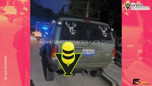 Conductor presuntamente ebrio se impacta contra poste de Telmex en la Colonia Los Cues 