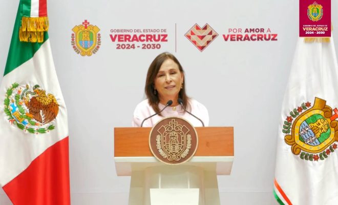 Nahle ordena colocar lonas en escuelas de Veracruz para evitar cobro de inscripciones y cuotas