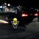 Honda vuelca tras impactar dos vehículos estacionados en Huejutla