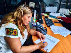 Alcaldesa Aristea Fernández gestiona ante SIOP mejoras para tramos carreteros de Chicontepec