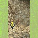 Hallan supuesta imagen de la Virgen María durante obra carretera en Aquismón