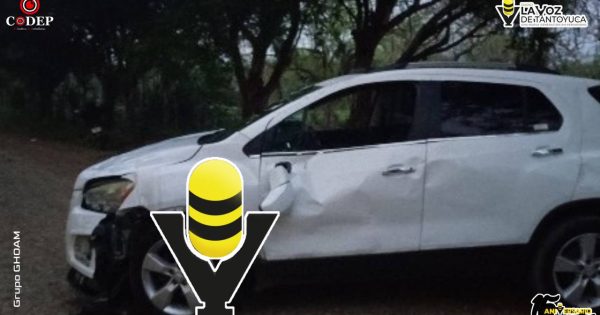 Conductor resulta ileso tras accidentarse en un camino vecinal, en Tantoyuca
