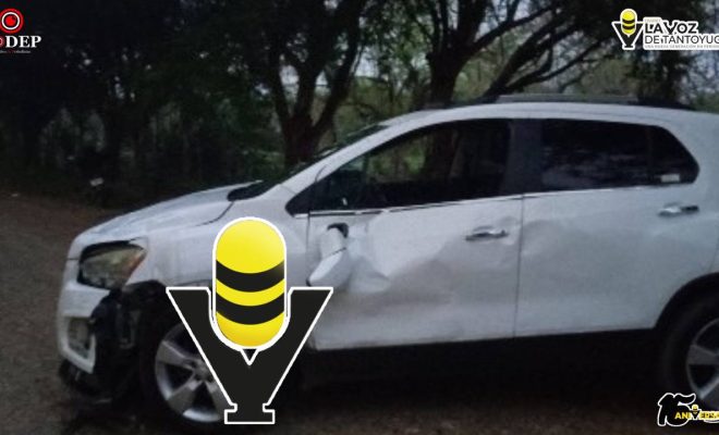 Conductor resulta ileso tras accidentarse en un camino vecinal, en Tantoyuca