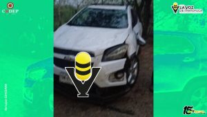 Conductor resulta ileso tras accidentarse en un camino vecinal, en Tantoyuca