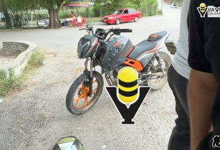 Motociclista se impacta contra auto compacto en la colonia Niños Héroes; resultó ileso