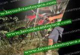 Por un bache; motociclista resulta lesionado tras aparatosa caída