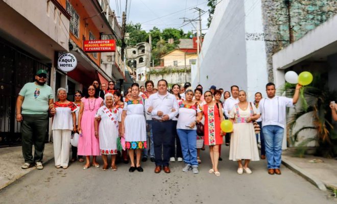 Chicontepec celebra a sus adultos mayores con desfile y actividades especiales