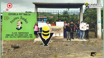 Padres de familia toman primaria en Tepetzintla; exigen asignación de un maestro