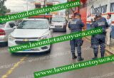Motociclista herido tras chocar contra un auto