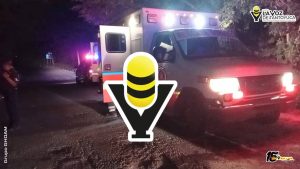 Camioneta vuelca y cae a una presa; regresaban del Carnaval 