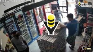 Asaltan Modelorama en Huejutla