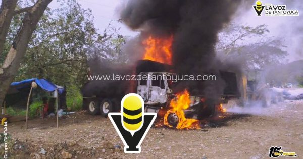Incendian dos tractocamiones en Tempoal