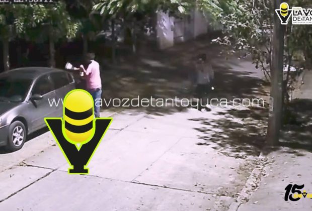 Captan a dos jovencitos destrozando vehículos estacionados