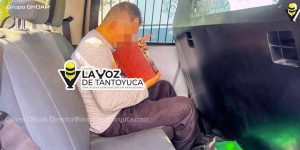 Hombre recupera las cenizas de su madre que le robaron tras quedarse dormido en bar de Monterrey