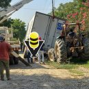 Camión cargado con 20 toneladas queda atorado en excavación en Tancheche