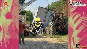 Camión cargado con 20 toneladas queda atorado en excavación en Tancheche