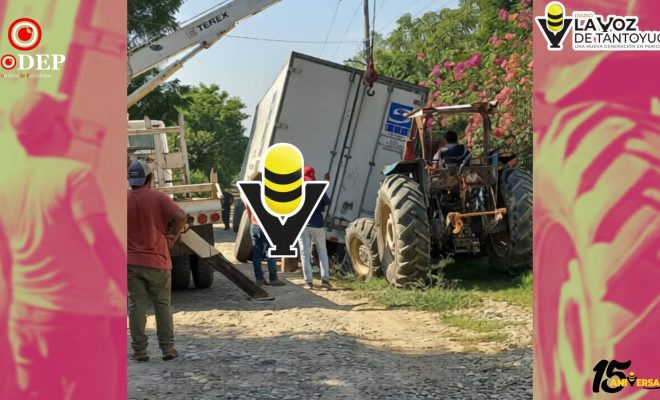 Camión cargado con 20 toneladas queda atorado en excavación en Tancheche
