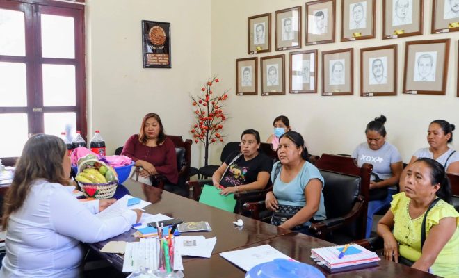 Aristea Fernández fortalece vínculo con la comunidad educativa de Las Silletas
