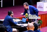 Pierde Héctor Yunes la cordura, le mienta la madre al Secretario de Finanzas