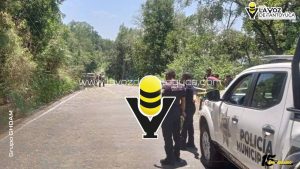 Recuperan camioneta tras asalto y agresión a conductor, en Atlapexco