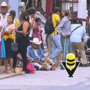 Motociclista y acompañante resultan con lesiones mínimas tras aparatosa caída