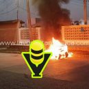 Cuatrimoto termina calcinada por presunto corto circuito