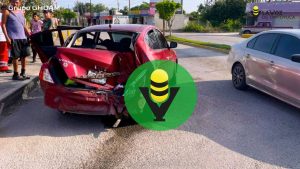 Trailero provoca aparatoso accidente vial en Pánuco 