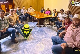 Alcalde Roberto San Román fortalece lazos con ganaderos de Tantoyuca