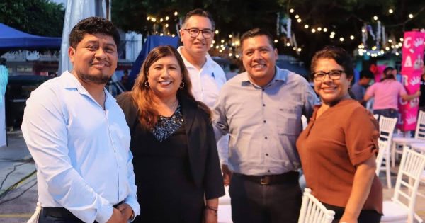 Alcaldesa de Chicontepec refrenda lazos de amistad durante las Fiestas de Corpus Christi en Citlaltépetl
