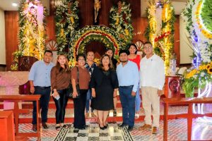 Alcaldesa de Chicontepec refrenda lazos de amistad durante las Fiestas de Corpus Christi en Citlaltépetl