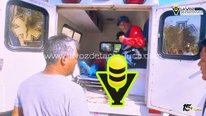 Autobús de turismo se queda sin frenos y se impacta contra vivienda, en Cerro Azul