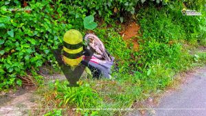 Localizan motocicleta abandonada en una cuneta, en Chicontepec