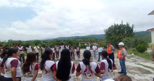 Gobierno Municipal de Chicontepec fortalece la prevención y seguridad en planteles educativos