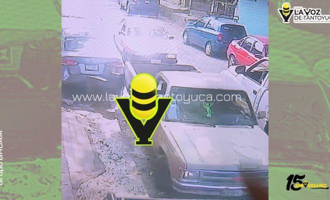 Buscan a conductor luego de causar daños a un vehículo estacionado, en Tantoyuca