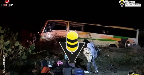 Camioneta se queda sin frenos y provoca tragedia; cuatro personas pierden la vida en Tolantongo