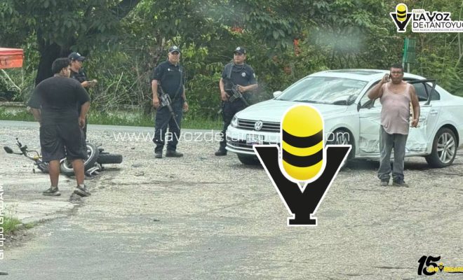 Joven motociclista resulta gravemente lesionado tras chocar contra un Jetta, en Naranjos