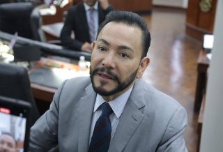 Diputado Héctor Serrano atenta contra la libertad de prensa al denunciar a periodista en San Luis Potosí